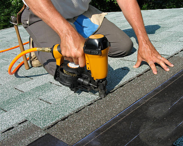 Best Roof Gutter Cleaning  in Heritage Lake, IL
